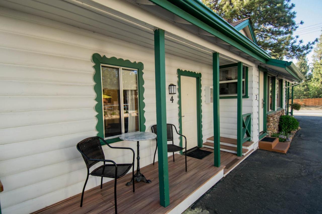 Hillcrest Suites & Cabins Биг Бэар Лейк Экстерьер фото